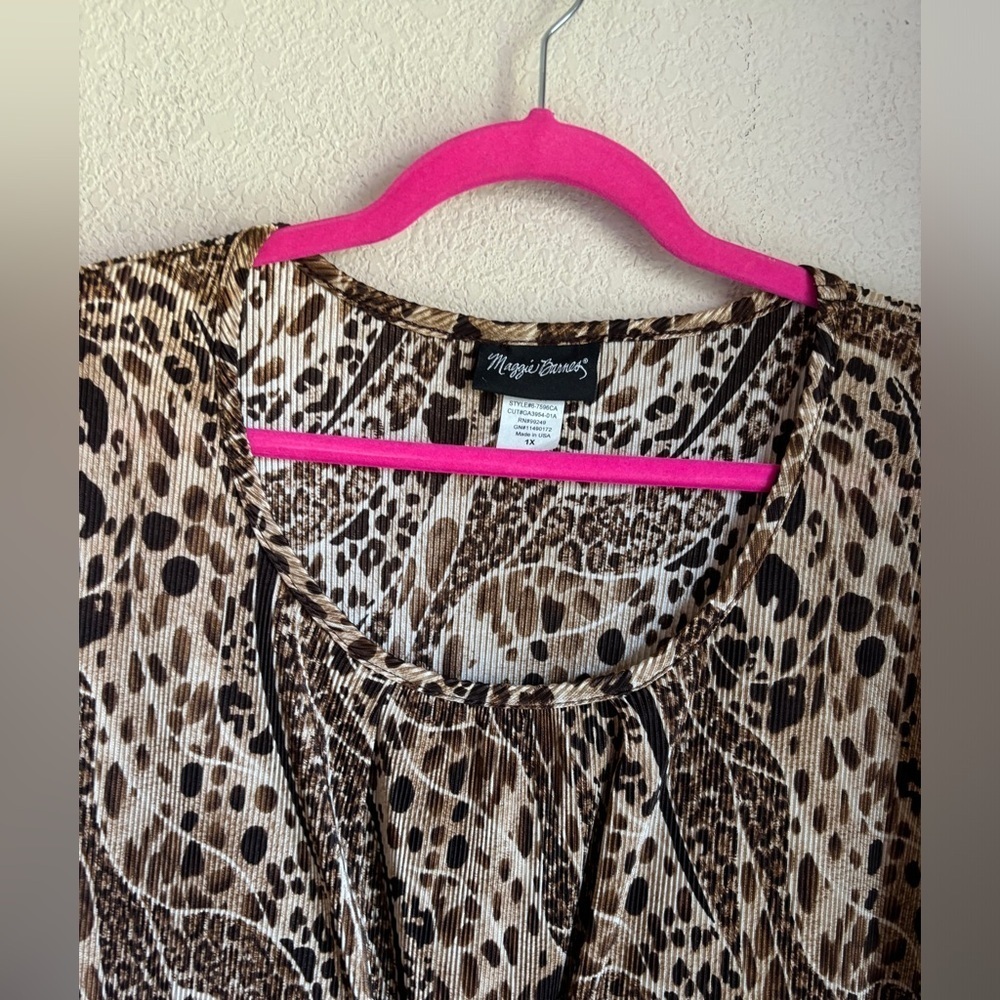 Maggie Barnes Crinkle Pleated Crepe Leopard Animal Print 3/4 Sleeve Blouse 1X - Picture 3 of 10